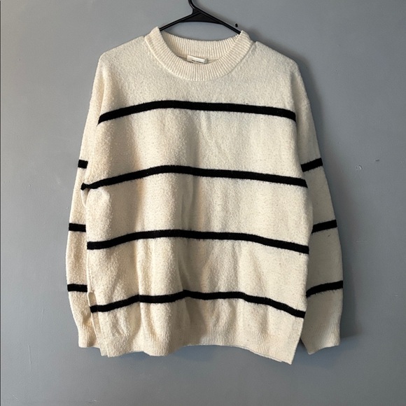 H&M Sweaters - H&M Beige Knit Maternity Wool Sweater